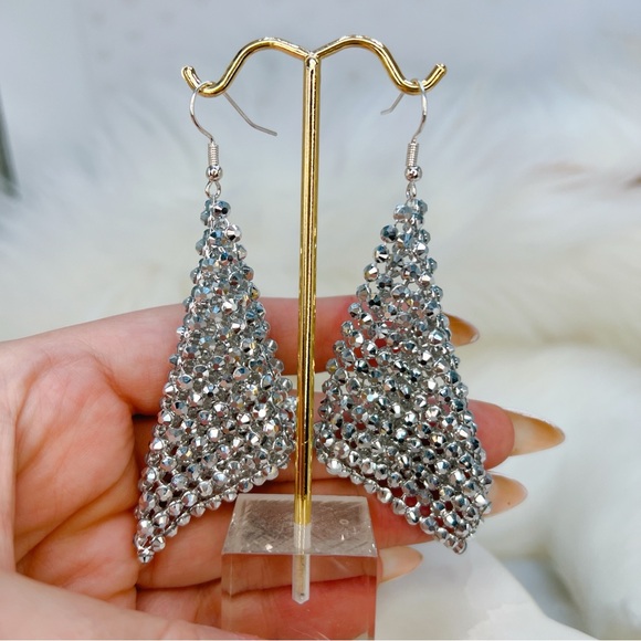 Silver rhinestone mesh 3” sparkly earrings 🩶 lightweight - Picture 5 of 6